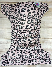 Load image into Gallery viewer, Pale Pink Leopard Cheetah Print Ai2